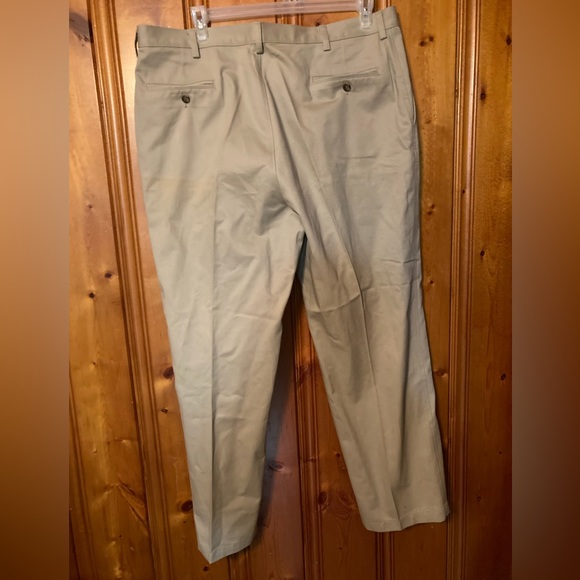 Size 42/32” Men’s Haggar Generations Pants New - Picture 2 of 4
